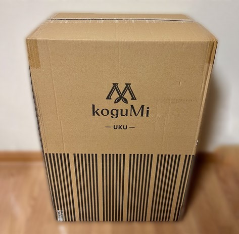 「koguMiスーツケース」届いた時のダンボール